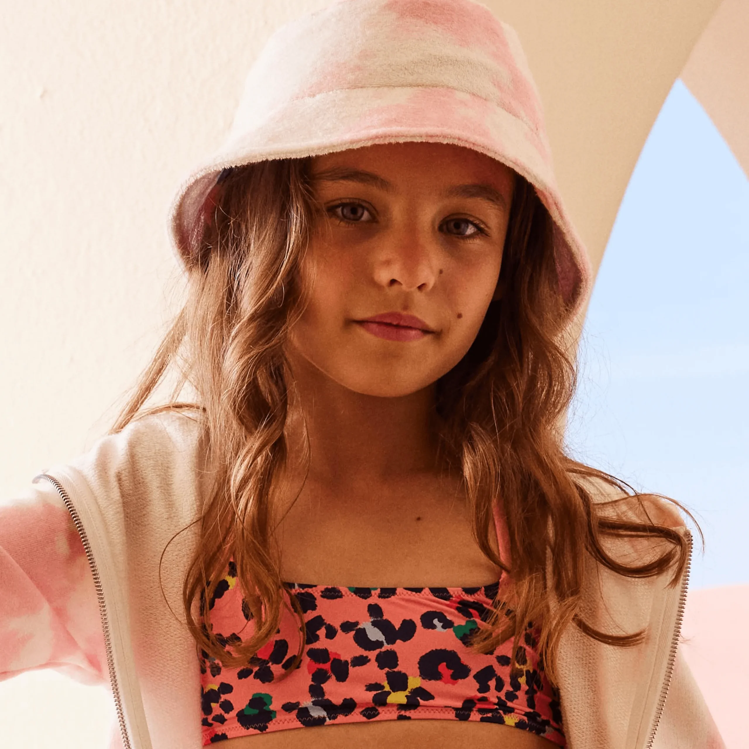 Shop Vilebrequin Kids Bucket Hat Tie & Dye Starfruit/Pink