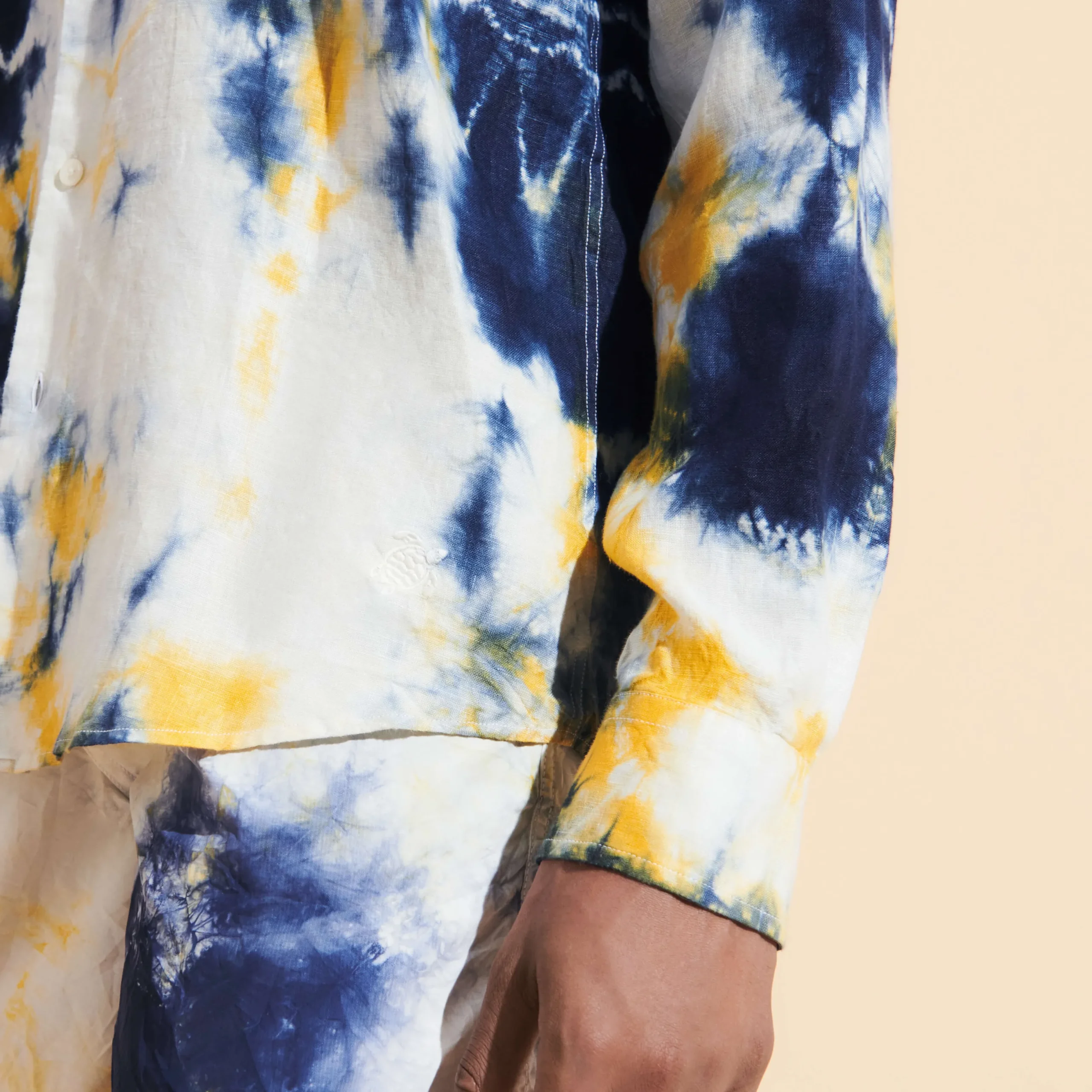 Shop Vilebrequin Men Linen Shirt Tie & Dye Navy/Blue