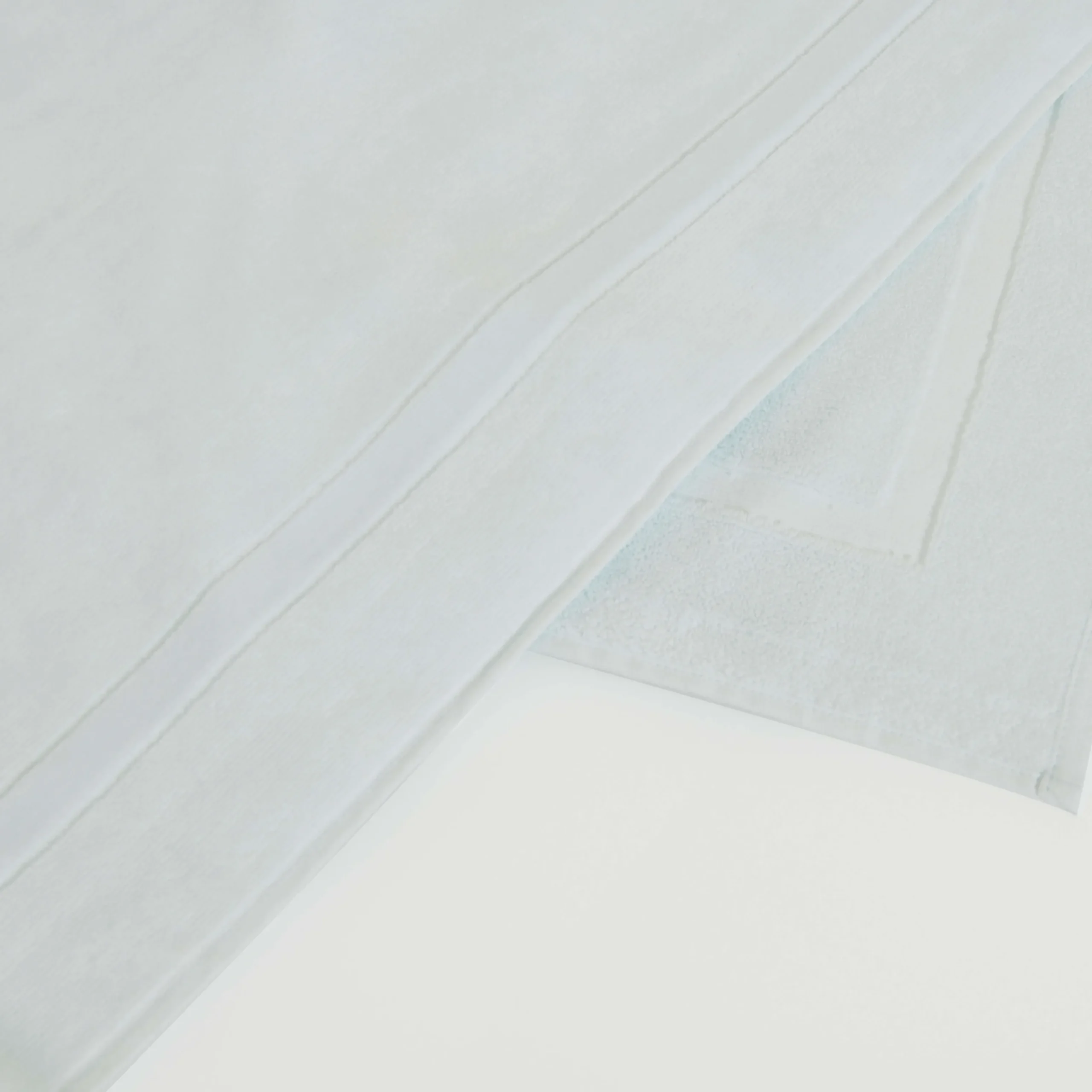 Fashion Vilebrequin Solid Organic Cotton Beach Towel Glacier/Blue